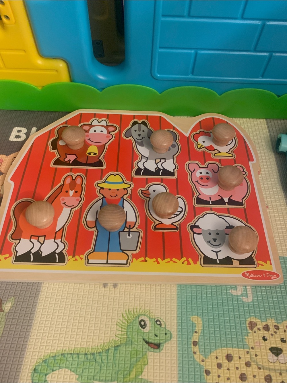Melissa & Doug Barnyard Peg Puzzle - Red